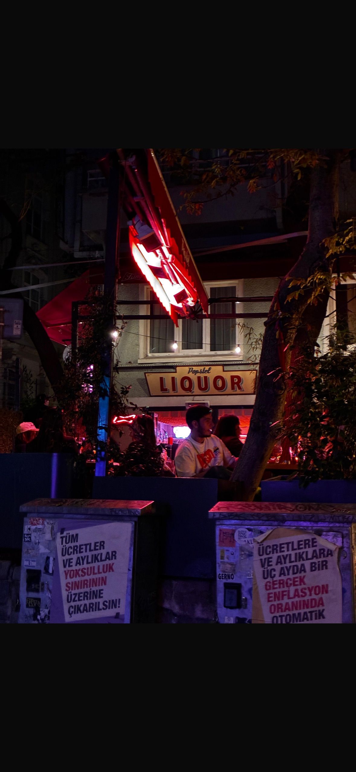 Liquor Bar