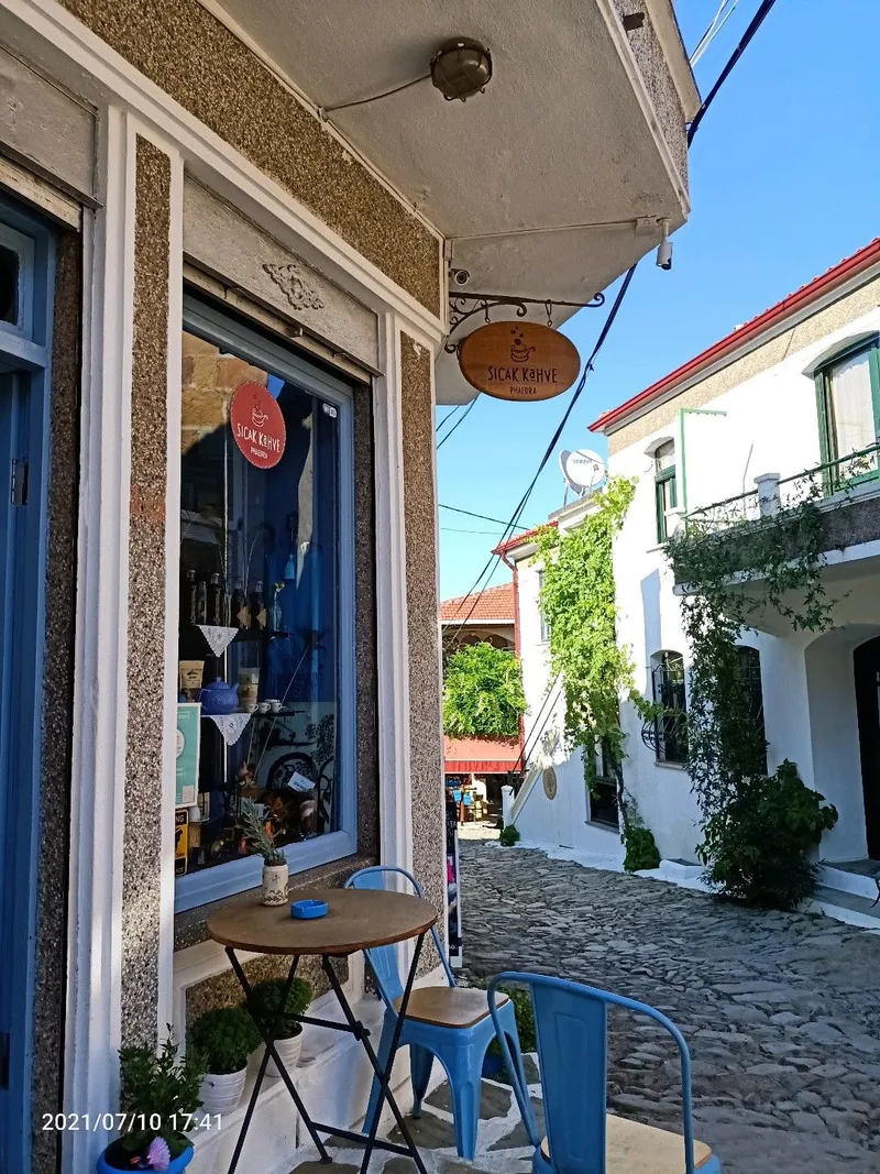 Sıcak Kahve Phaedra