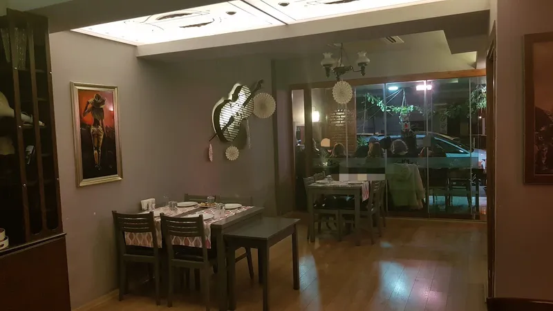 Kale Restaurant
