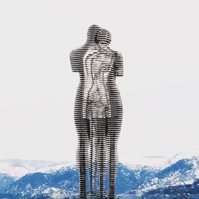 Ali and Nino Monument: A Moving Tribute to Immortal Love