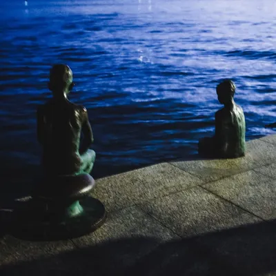 Los Raqueros Monument