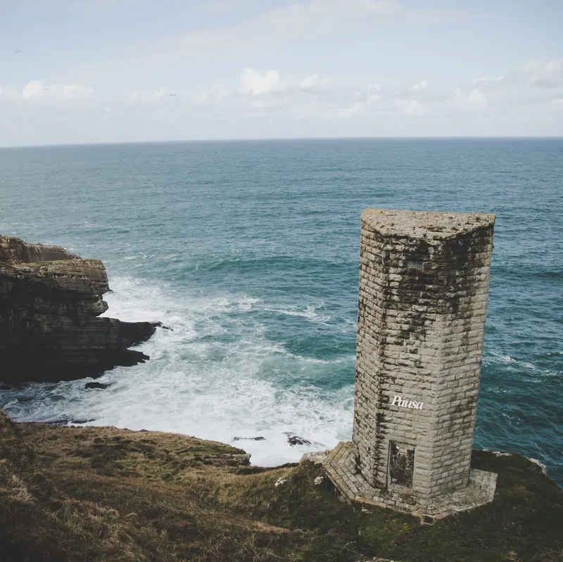 Pausa – Faro de Cabo Mayor